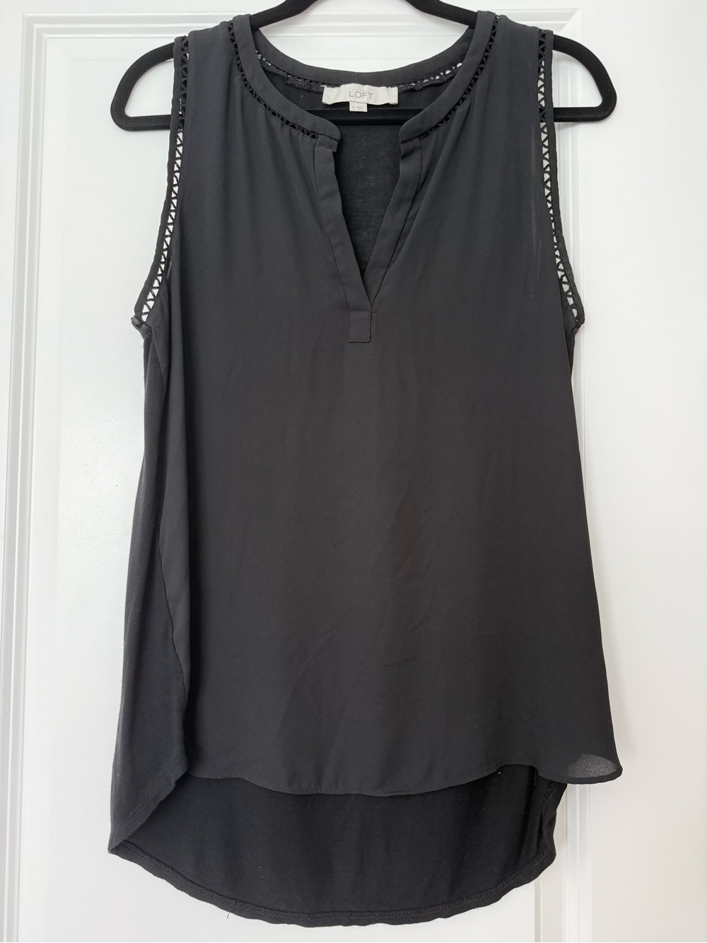 LOFT Black Sleeveless Split-Neck High-Low Blouse with Trim
